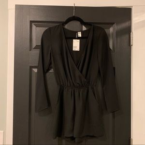 H&M BLACK LONG SLEEVED ROMPER